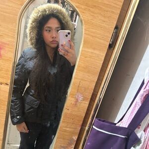 Meet your Posher, Ash